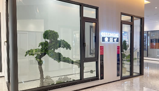 全新多功效展现厅