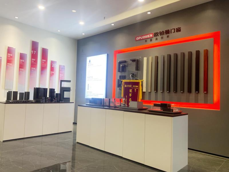 05.jpg 店面观赏|陕西汉中全新终端SI抽象展现